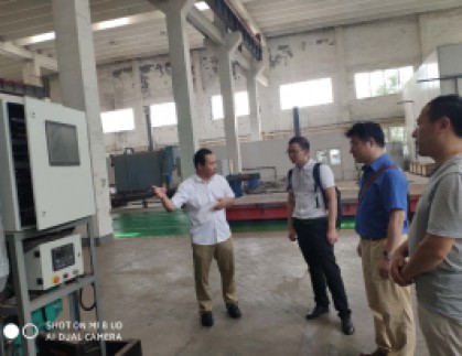 Professor Liu Jiankun from Sun Yat-sen University and Professor Hu Tianfei from Shijiazhuang Railway University visited our company